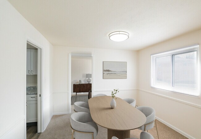 Comedor Village at Mayfield - Village at Mayfield