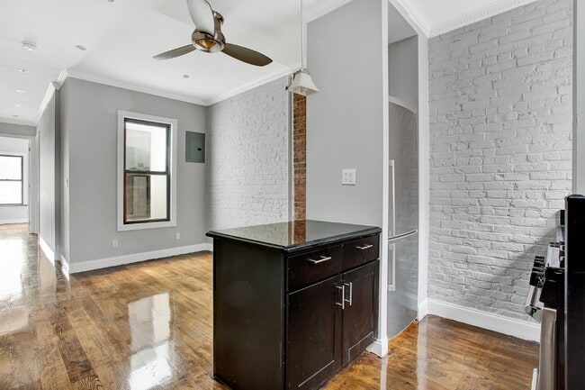 Building Photo - 438 W 52nd St