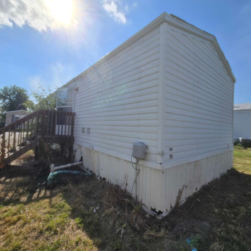 Building Photo - 3510 N 9th St