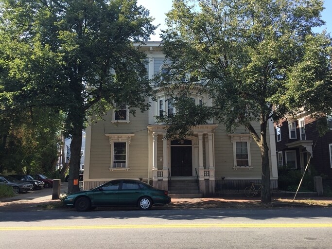 392 Essex St, Salem, MA 01970 Apartments in Salem, MA