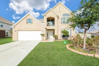Building Photo - 9947 Valance Way