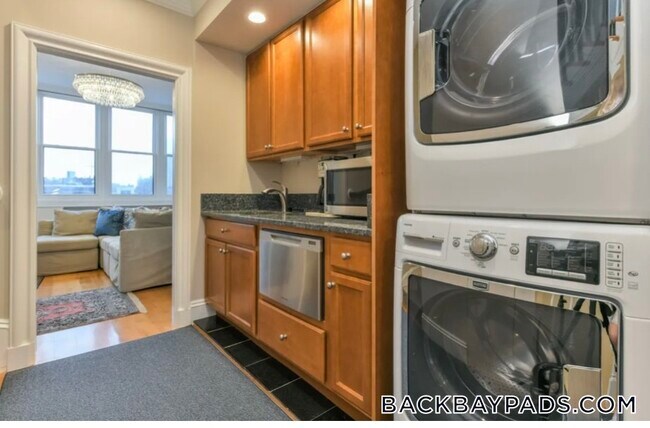 Foto del edificio - 214 Beacon St