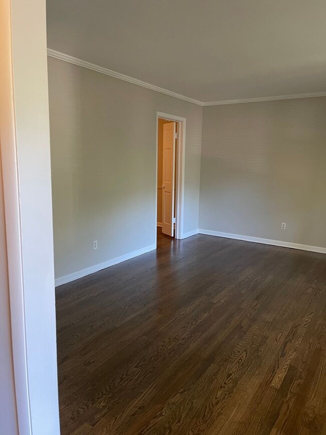 Foto del edificio - Coming Soon! 4 Bedroom + XL Bonus Room w/a...