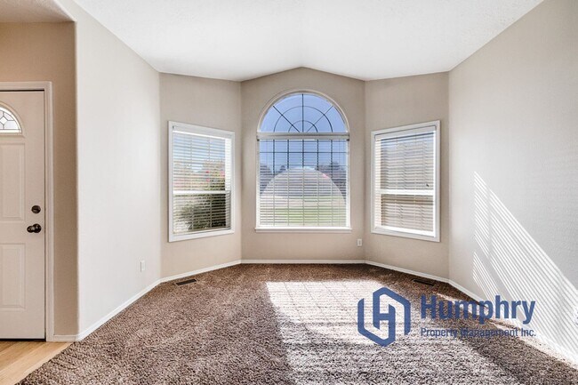 Foto del edificio - Charming home minutes from Settler's Park