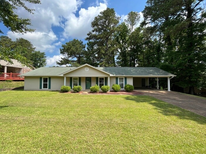 Primary Photo - 6210 73rd Pl E Cottondale, AL 35453