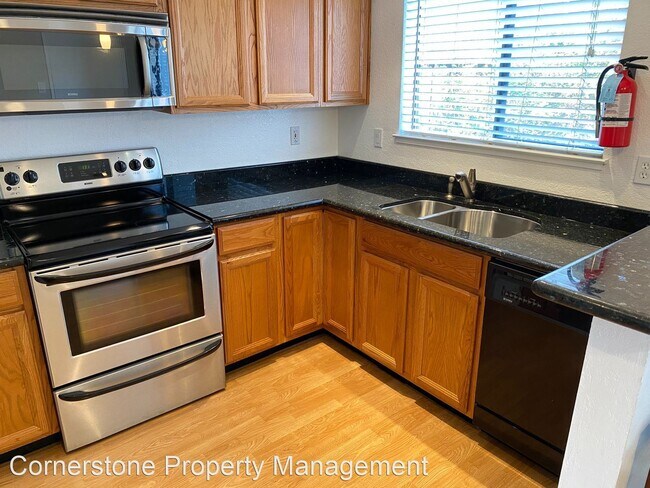 Building Photo - 2 br, 1.5 bath House - 506 Holly Hock Ct