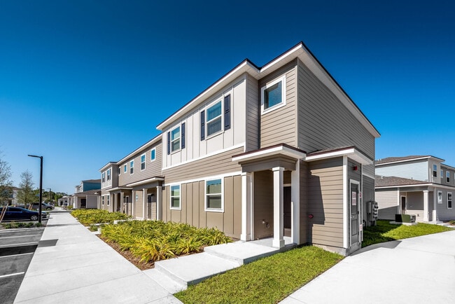 Solamar Apartment Homes Kissimmee apartments — community photo - Solamar Apartment Homes Kissimmee