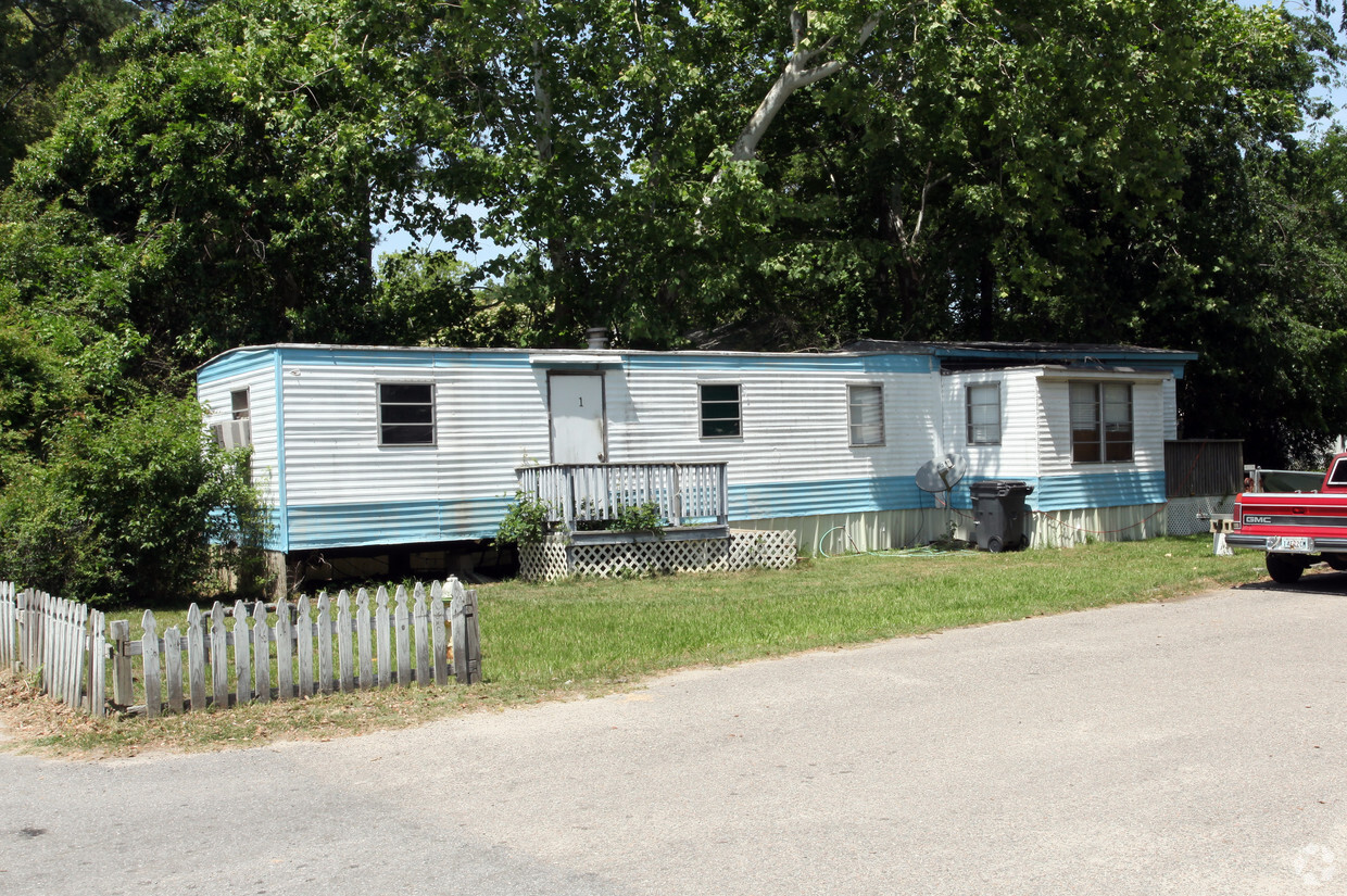 Foto del edificio - Kenwood Mobile Home