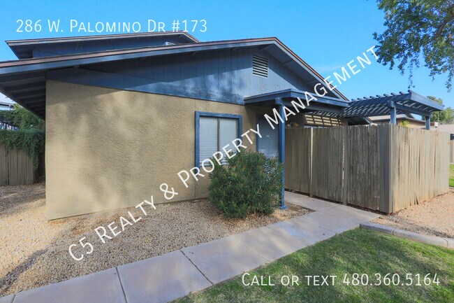 Building Photo - 2 Bedroom Chandler Condo!