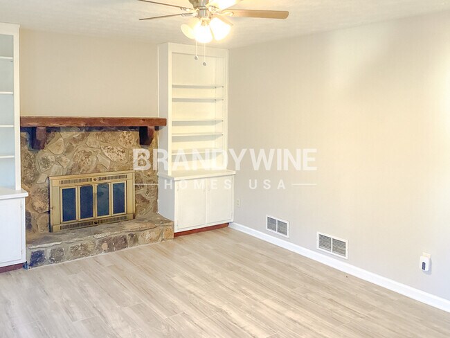 Foto del edificio - 3798 Burnt Leaf Ln SW