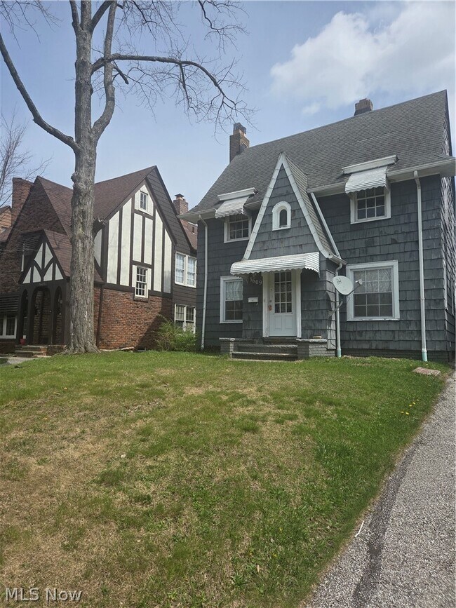 Foto del edificio - 3609 Normandy Rd
