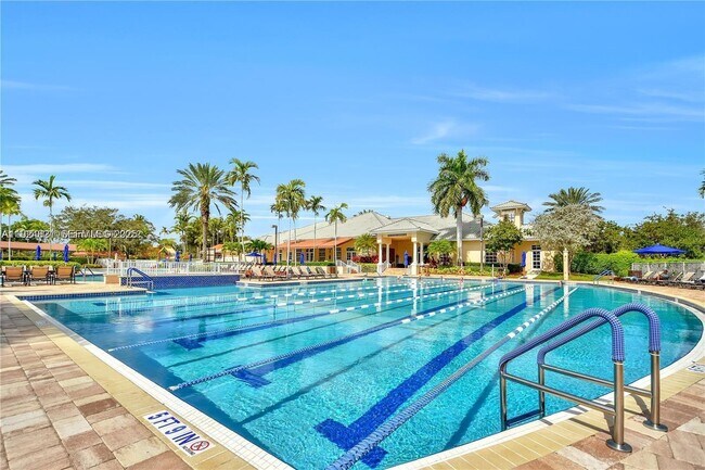 Building Photo - 1641 Zenith Way