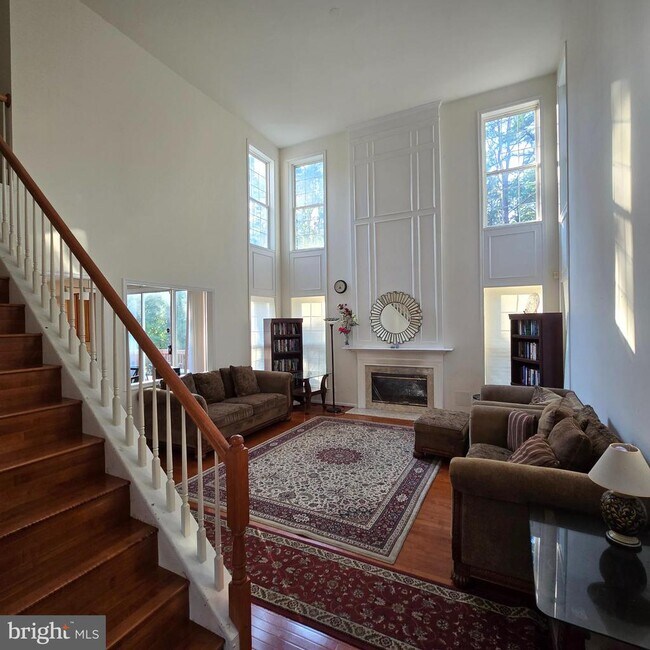 Building Photo - 15 Eastwick Dr