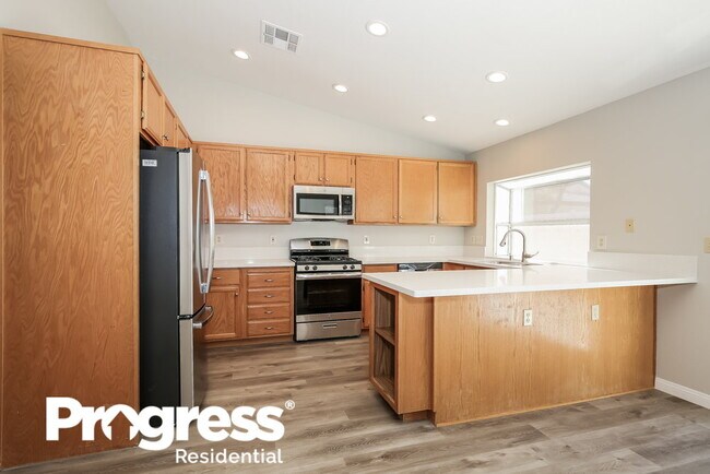 Foto del edificio - 4913 Wind Break Ln