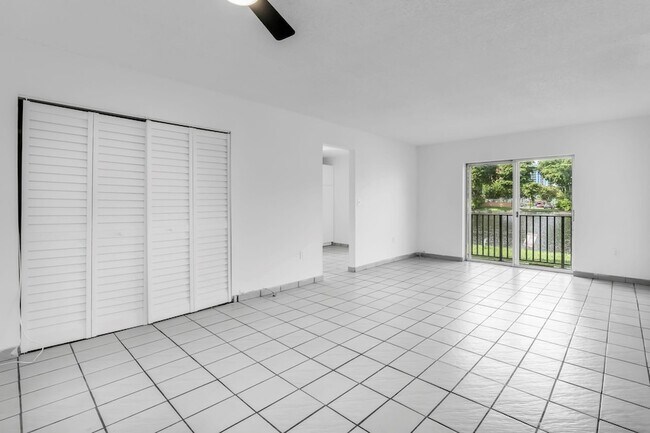 Foto del edificio - 4707 NW 7th St