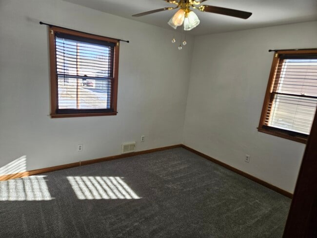 Building Photo - 705 N Highland Ave