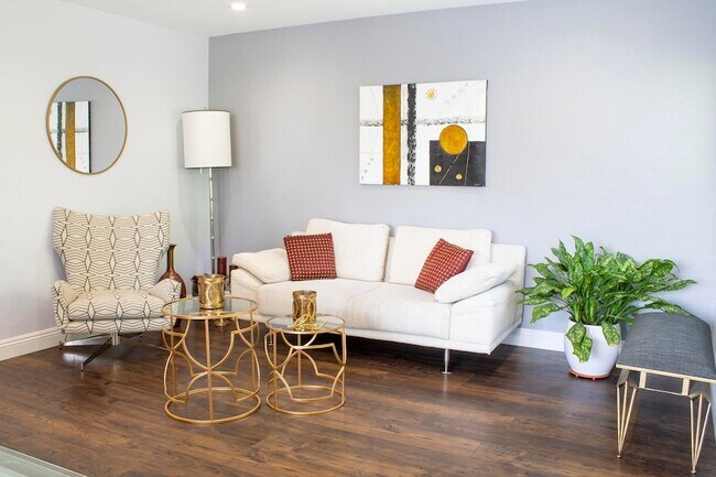 Foto del edificio - 522 Via Colinas