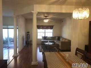 Foto del edificio - 73 Cranberry Cir