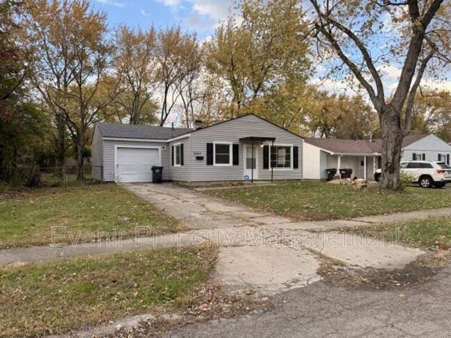 Building Photo - 3747 Barbarosa Dr