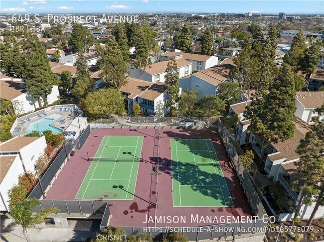 Foto del edificio - 649 S Prospect Ave