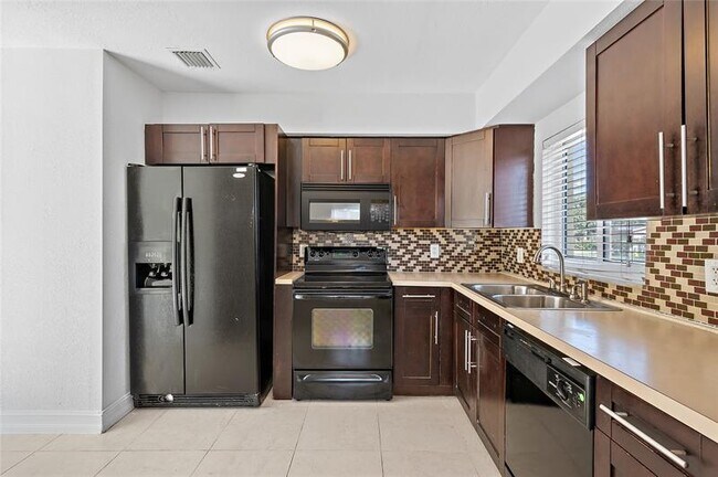 Foto del edificio - 1030 SW 6th Way