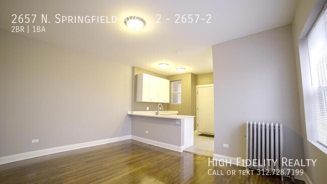 Foto del edificio - 2657 N Springfield Ave