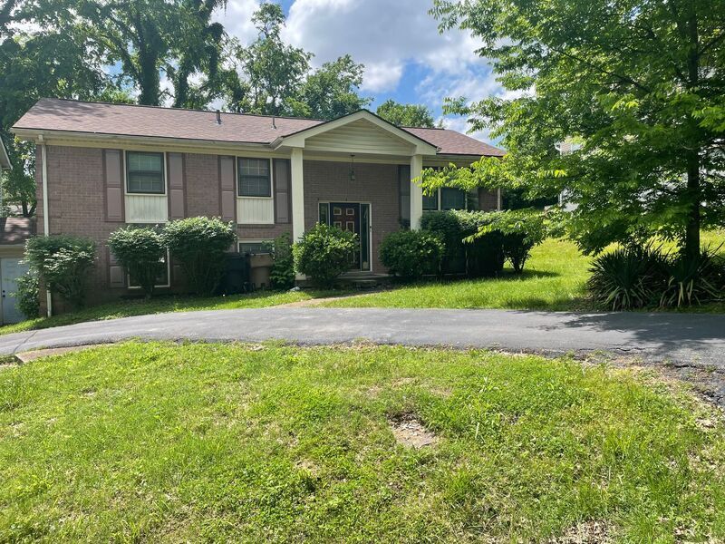 Foto principal - 309 Melvin Jones Dr