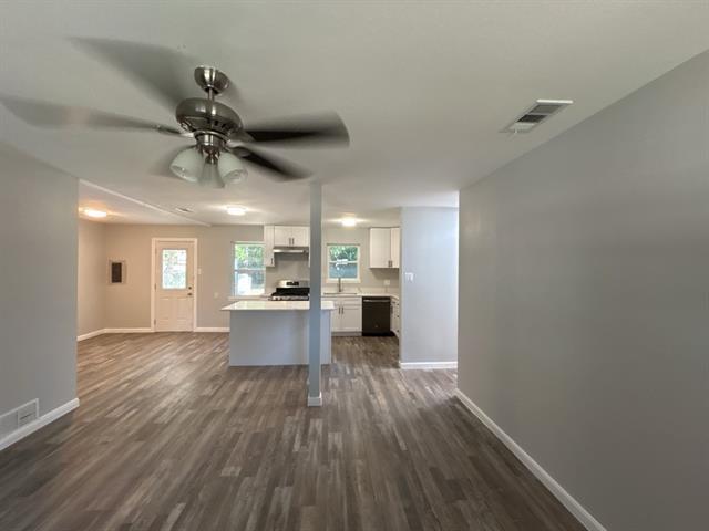 Foto del edificio - 503 W Cedar St