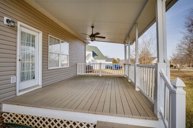 Foto del edificio - 205 Rockingham Meadows Dr