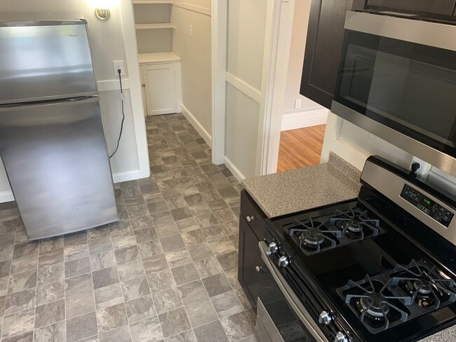 Building Photo - 226 South St