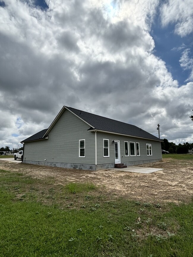 Building Photo - 25 Budd Godwin Ln