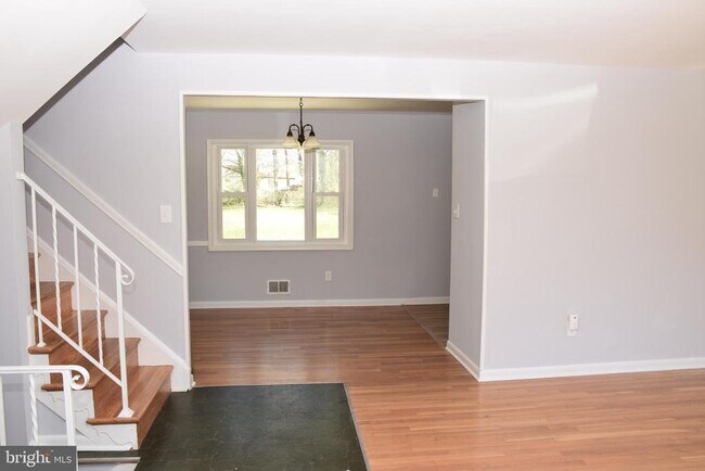 Foto del edificio - 6910 Emerson St