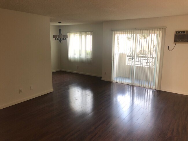 Foto del edificio - 1525 S Saltair Ave