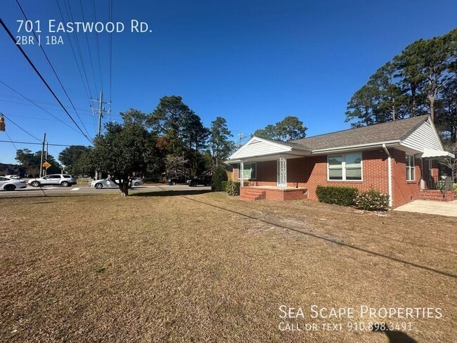 Building Photo - 701 Eastwood Rd