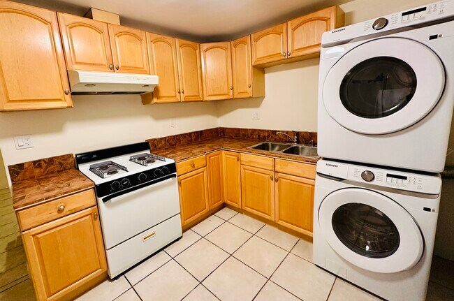 Foto del edificio - 4327 Clairemont Mesa Blvd