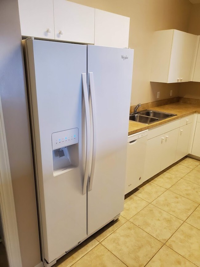 Building Photo - 1075 Hancock Creek S Blvd