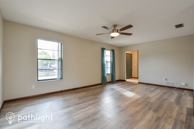 Foto del edificio - 84 Dogwood Trail