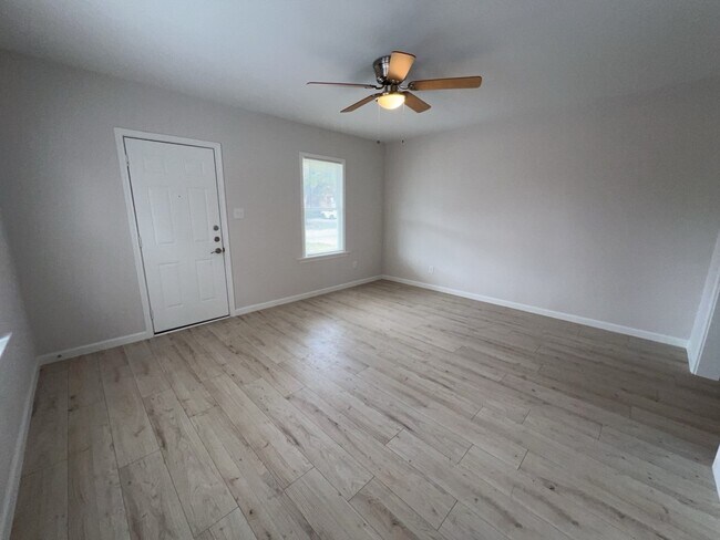 Foto del edificio - 1006 Studewood St