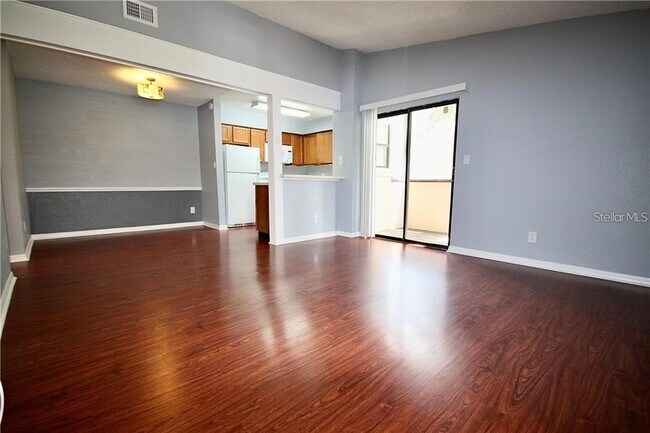 Building Photo - 2918 Antique Oaks Cir
