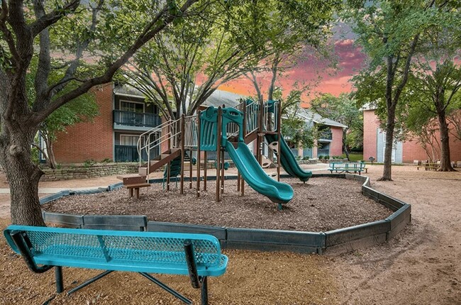 Children's Playground - Cottonwood Dallas Apartments