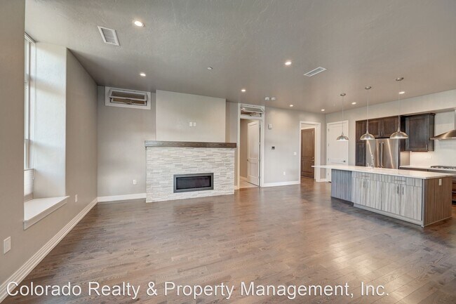 Building Photo - 1 br, 2 bath House - 4625 West 50th Avenue...