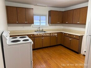 Building Photo - 116 Elm St