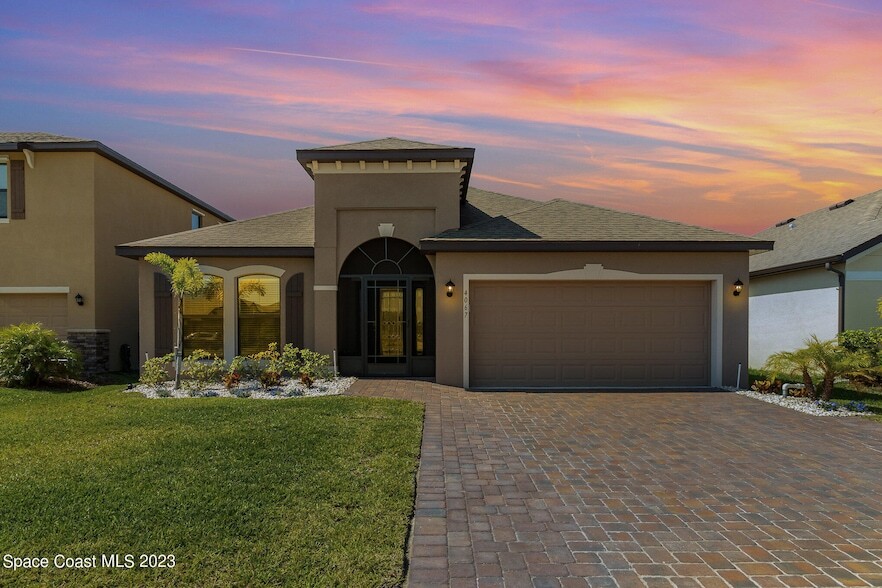 Foto principal - 4067 Broomsedge Cir