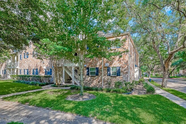 Building Photo - 857 Wax Myrtle Ln