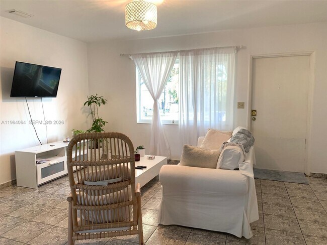 Foto del edificio - 2131 Arthur St