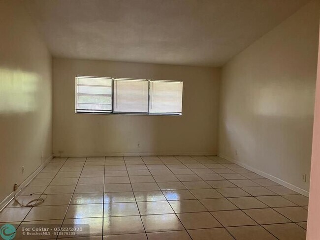 Foto del edificio - 3602 NW 116th Terrace