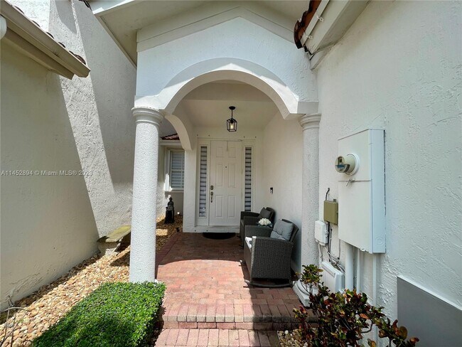 Foto del edificio - 10807 NW 84th Ln