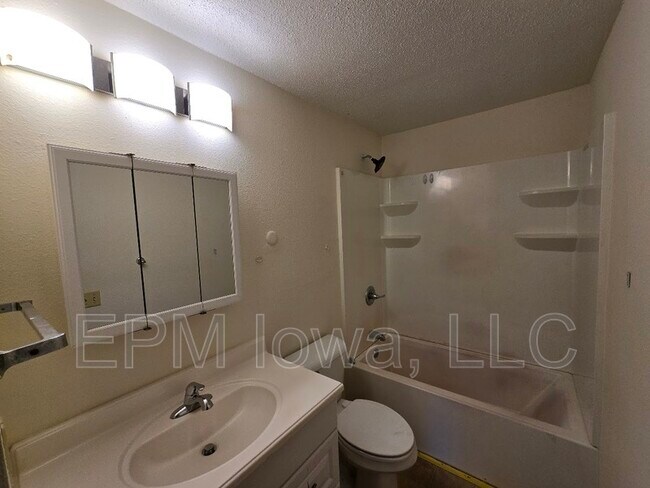 Foto del edificio - 101 16th Ave NW