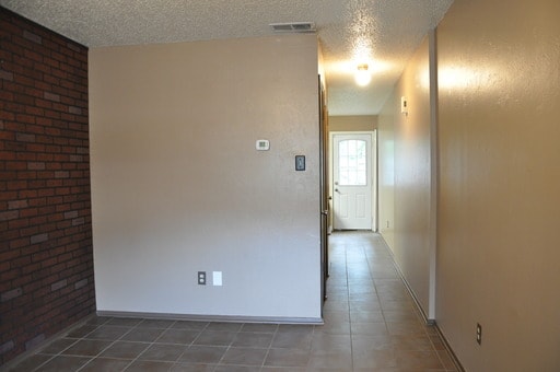 Building Photo - 3731 Kriss Dr