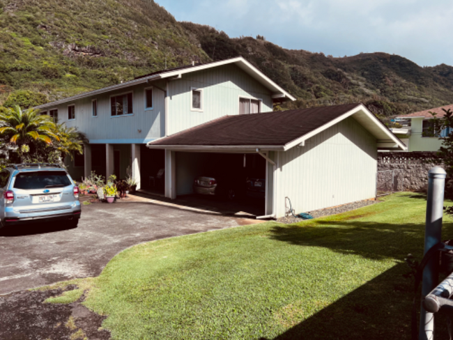 Building Photo - 2834 Kalihi St